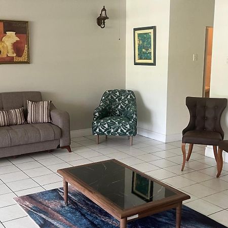 Maraval Townhouse - Haleland Park Sleeps 5 La Finette Bagian luar foto