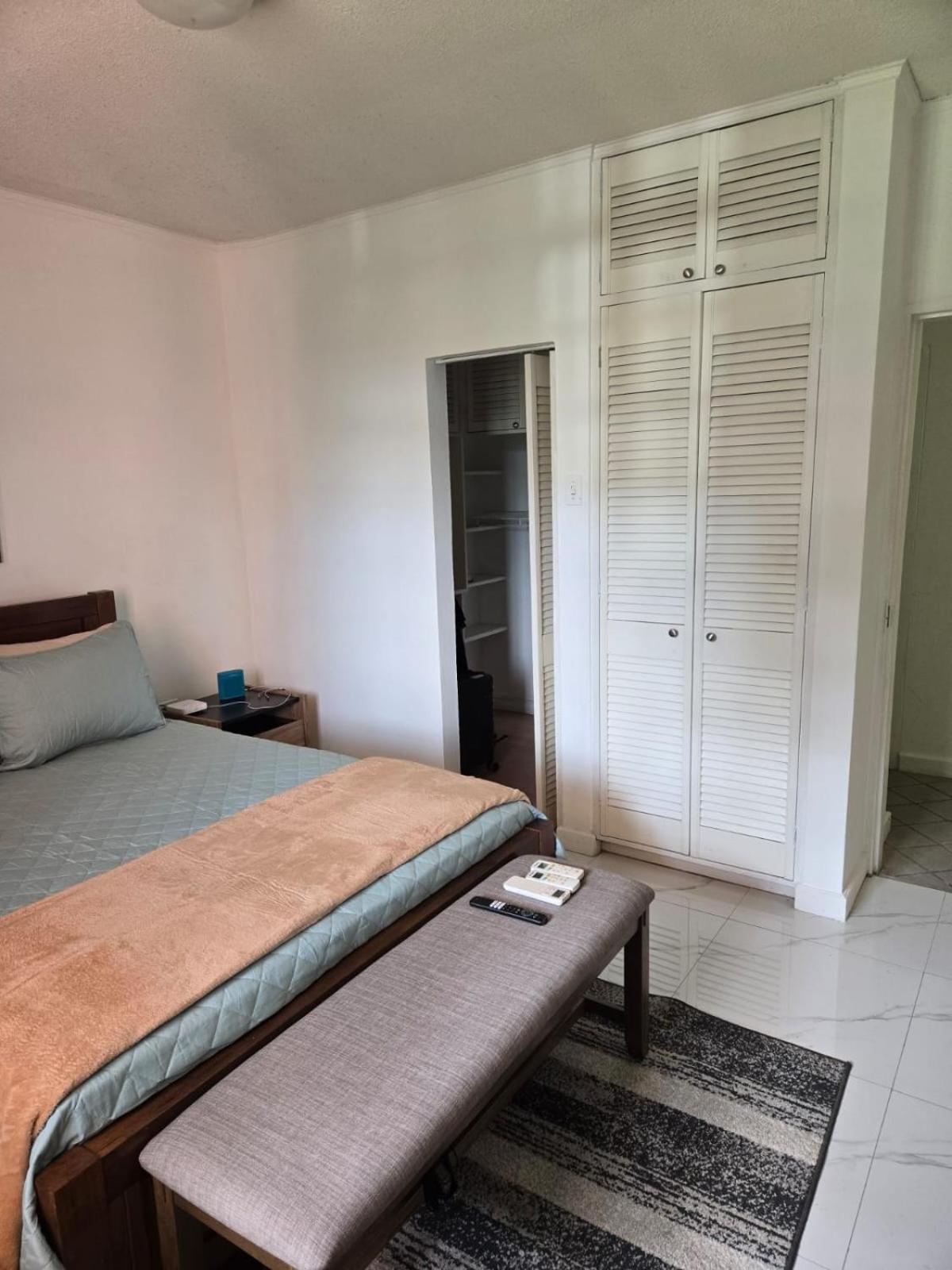 Maraval Townhouse - Haleland Park Sleeps 5 La Finette Bagian luar foto